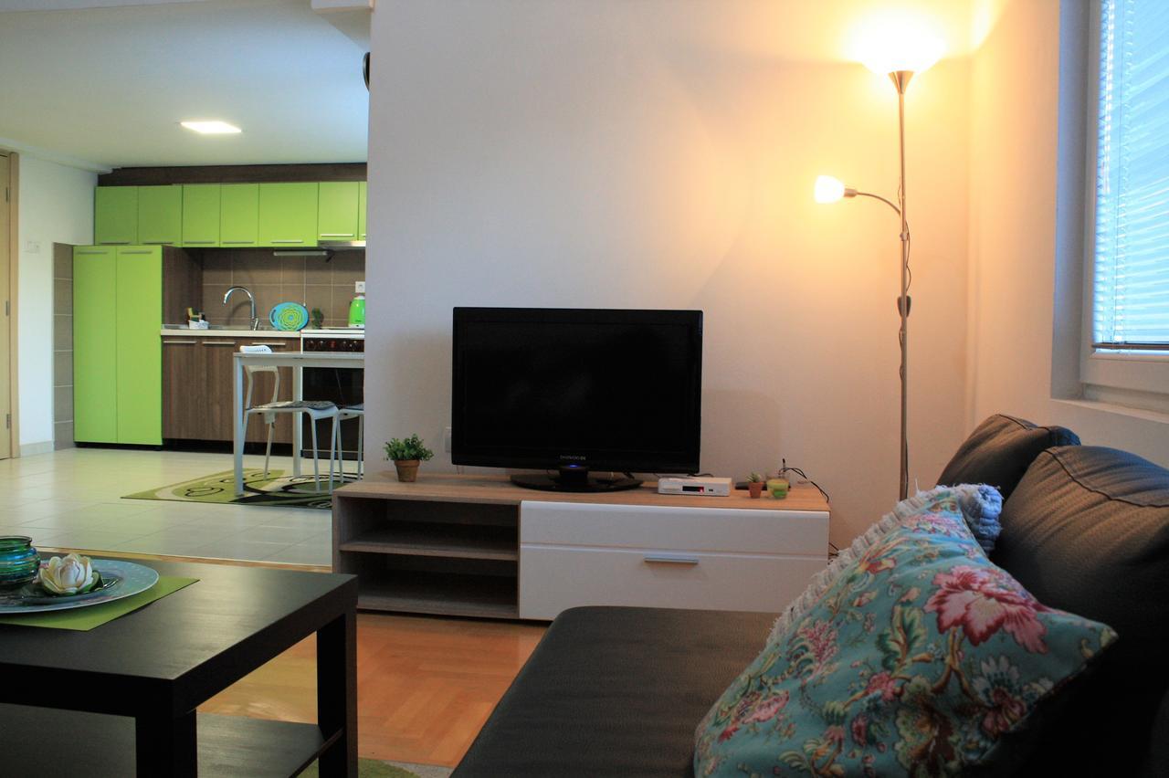 Regina'S Apartments Скоп'є Екстер'єр фото