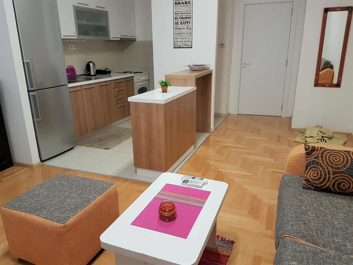 Regina'S Apartments Скоп'є Екстер'єр фото