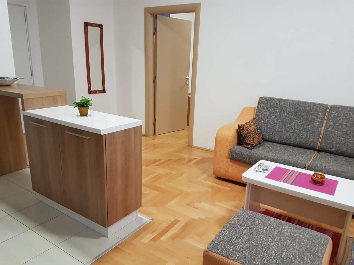 Regina'S Apartments Скоп'є Екстер'єр фото