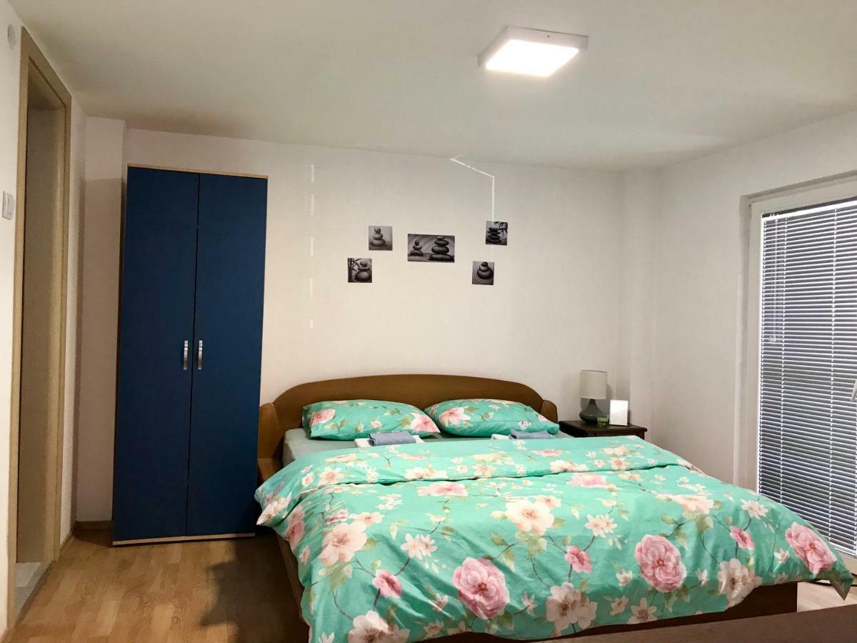 Regina'S Apartments Скоп'є Екстер'єр фото