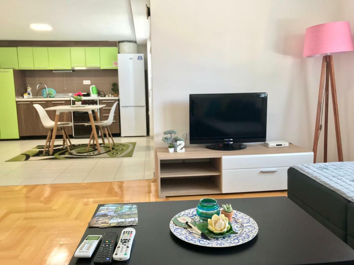 Regina'S Apartments Скоп'є Екстер'єр фото