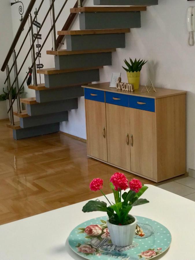 Regina'S Apartments Скоп'є Екстер'єр фото